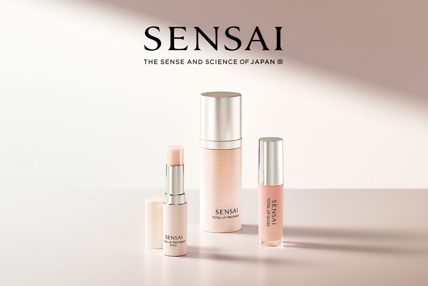 3 Lippen-Pflegeprodukte von SENSAI, u.a. das neue Produkt TOTAL LIP TREATMENT STICK